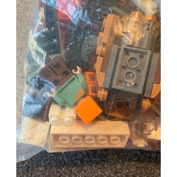 LEGOS Pieces Mixed Random Lot Over 2.5 lbs From Many Sets Mixed Lot - Picture 8 of 8